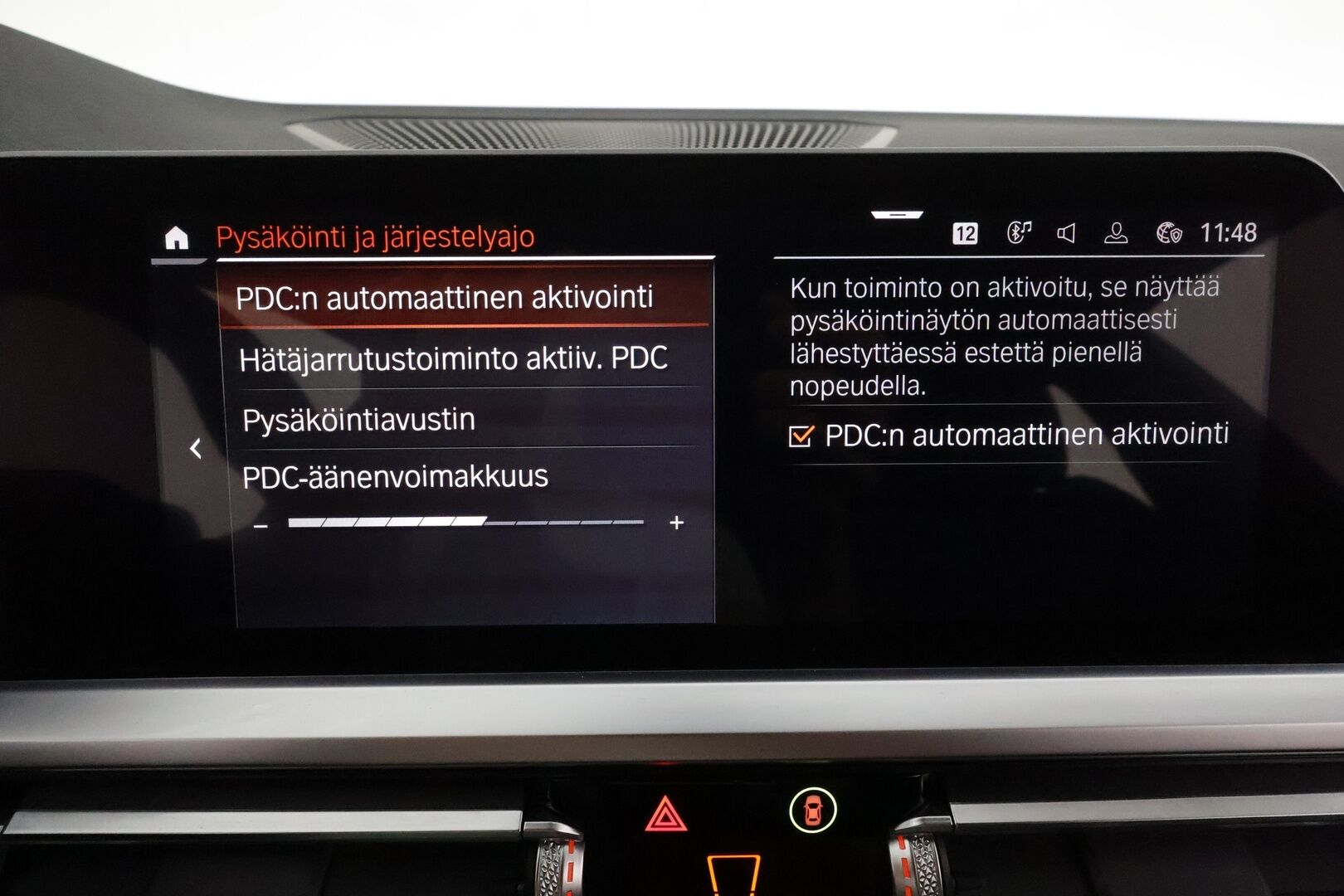 BMW 320 2022 G21 Touring xDrive M-Sport MHEV**Adapt.vakkari / Webasto / Koukku / Hifi / P.kamera / Sporttipenkit / Digimittaristo** - 3,99 % KORKOTARJOUS TÄHÄN AUTOON - Kahdet renkaat aluvanteilla / Merkkihuollettu / Puskurin alle taittuva vetokoukku