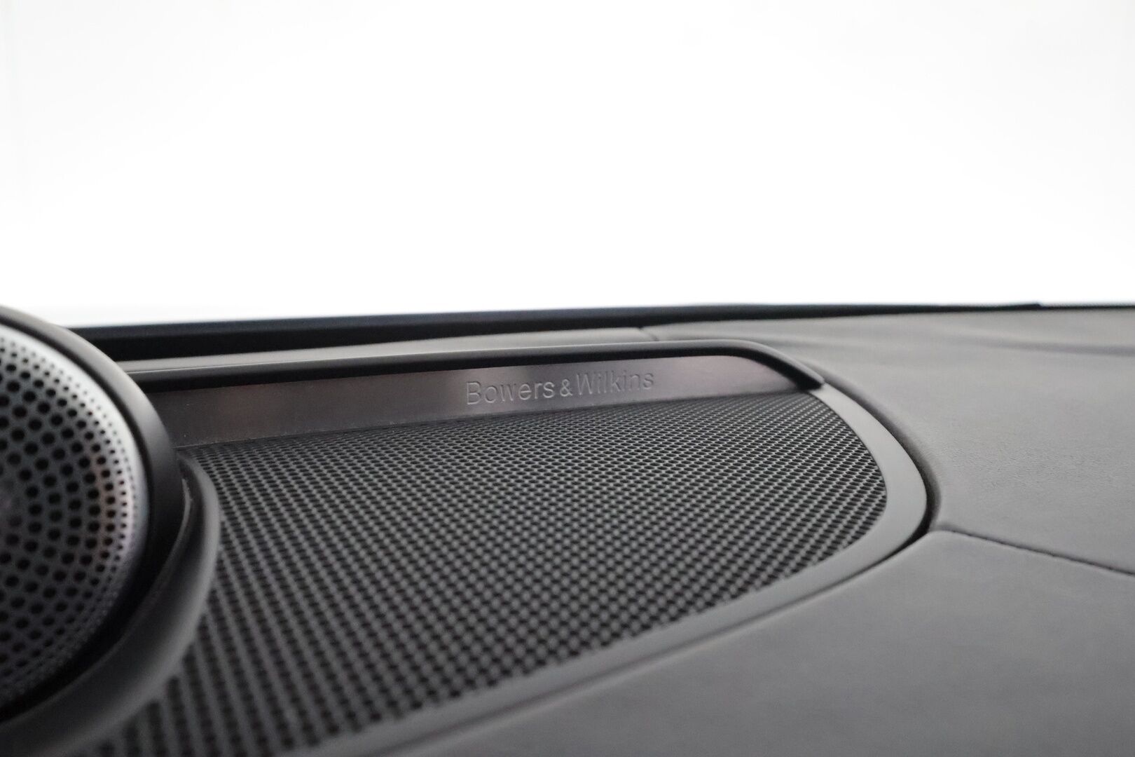 Volvo V90 2017 D5 AWD Inscription aut **Hierovat ja ilmastoidut penkit muistilla / Bowers & Wilkins / 360.kamera / Panorama / Koukku / Ruskeat nahat** - 3,99 % KORKOTARJOUS TÄHÄN AUTOON - KeylessGo / BLIS / Full LED / HUD