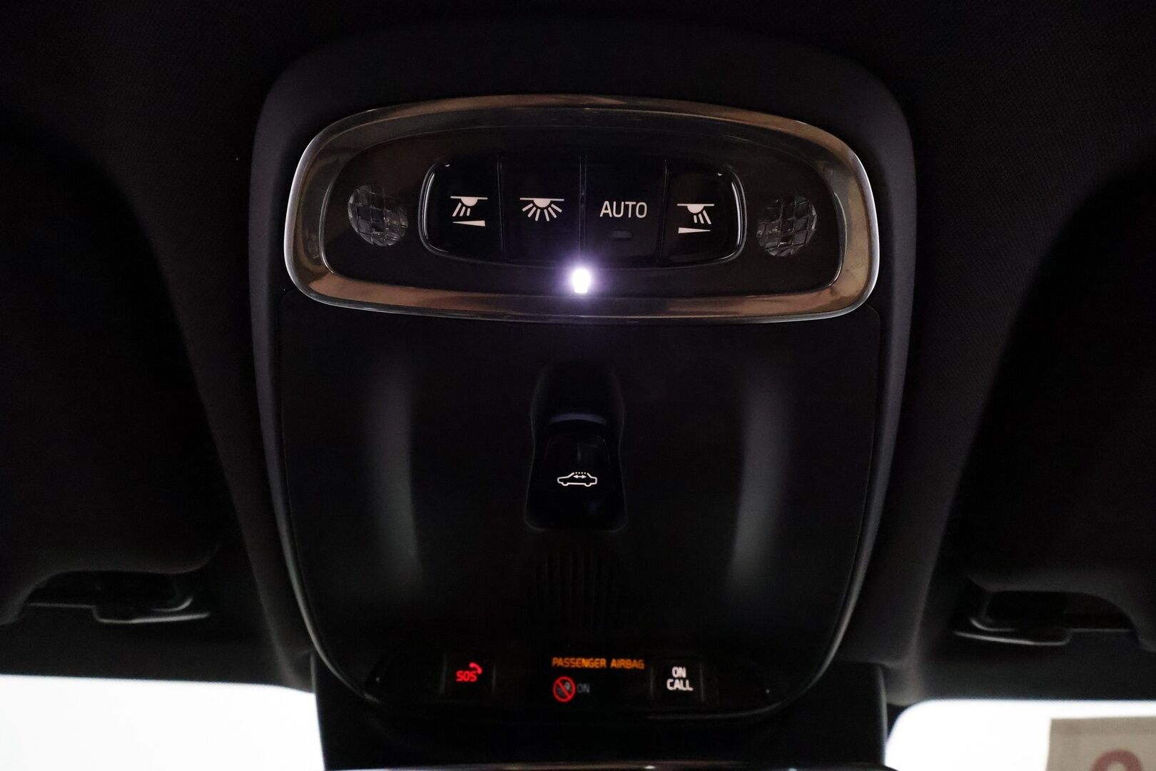 Volvo V90 2017 D5 AWD Inscription aut **Hierovat ja ilmastoidut penkit muistilla / Bowers & Wilkins / 360.kamera / Panorama / Koukku / Ruskeat nahat** - 3,99 % KORKOTARJOUS TÄHÄN AUTOON - KeylessGo / BLIS / Full LED / HUD