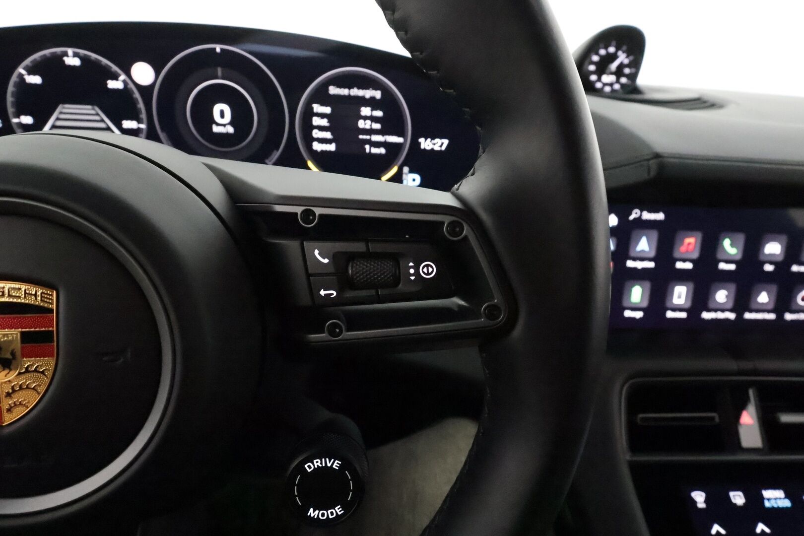 PORSCHE TAYCAN 2021 Turbo **Sport Chrono / Adapt.Vakkari / 360° / Matrix-LED / Ilmastoidut Sporttinahat Muistilla / Burmester / Navi** - 2,99 % KORKOTARJOUS TÄHÄN AUTOON - Nelipyöräohjaus / Lämpöpumppu / Kahdet renkaat vanteilla