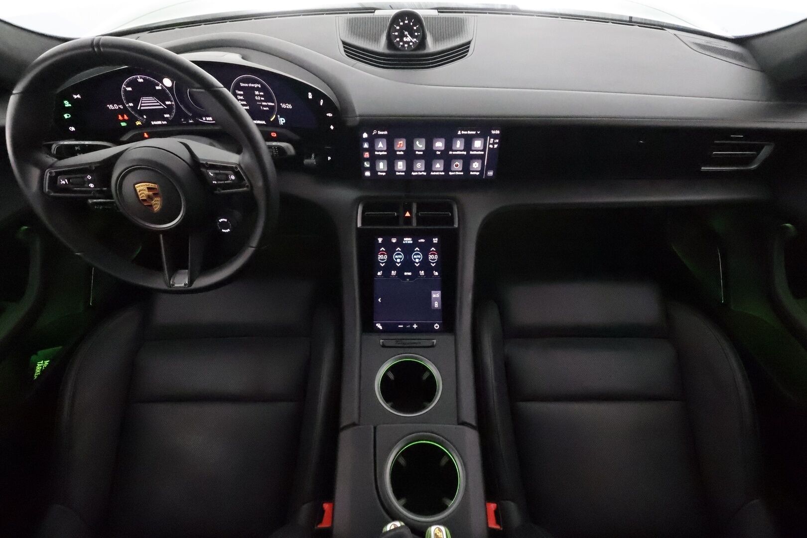 PORSCHE TAYCAN 2021 Turbo **Sport Chrono / Adapt.Vakkari / 360° / Matrix-LED / Ilmastoidut Sporttinahat Muistilla / Burmester / Navi** - 2,99 % KORKOTARJOUS TÄHÄN AUTOON - Nelipyöräohjaus / Lämpöpumppu / Kahdet renkaat vanteilla