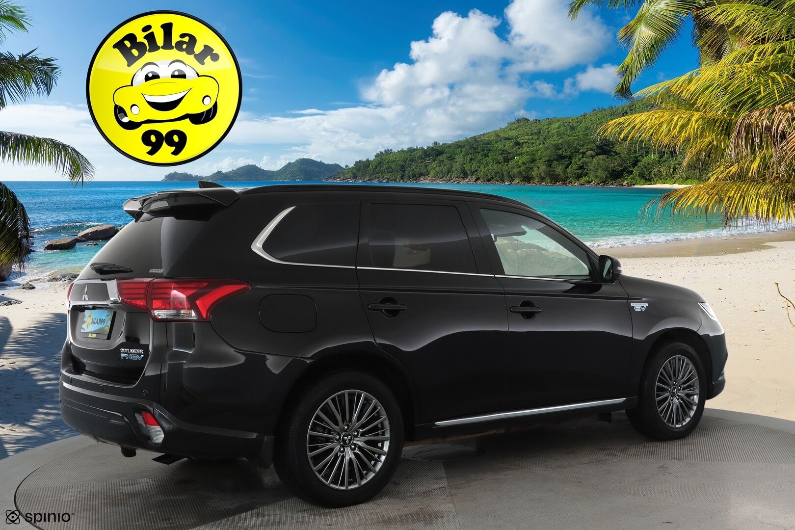 MITSUBISHI OUTLANDER PHEV 2019 S-Edition 5P **Adapt.vakkari / 360.kamera / Koukku / KeylessGo / Lämmitettävä tuulilasi** - Kahdet renkaat aluvanteilla / Merkkihuollettu