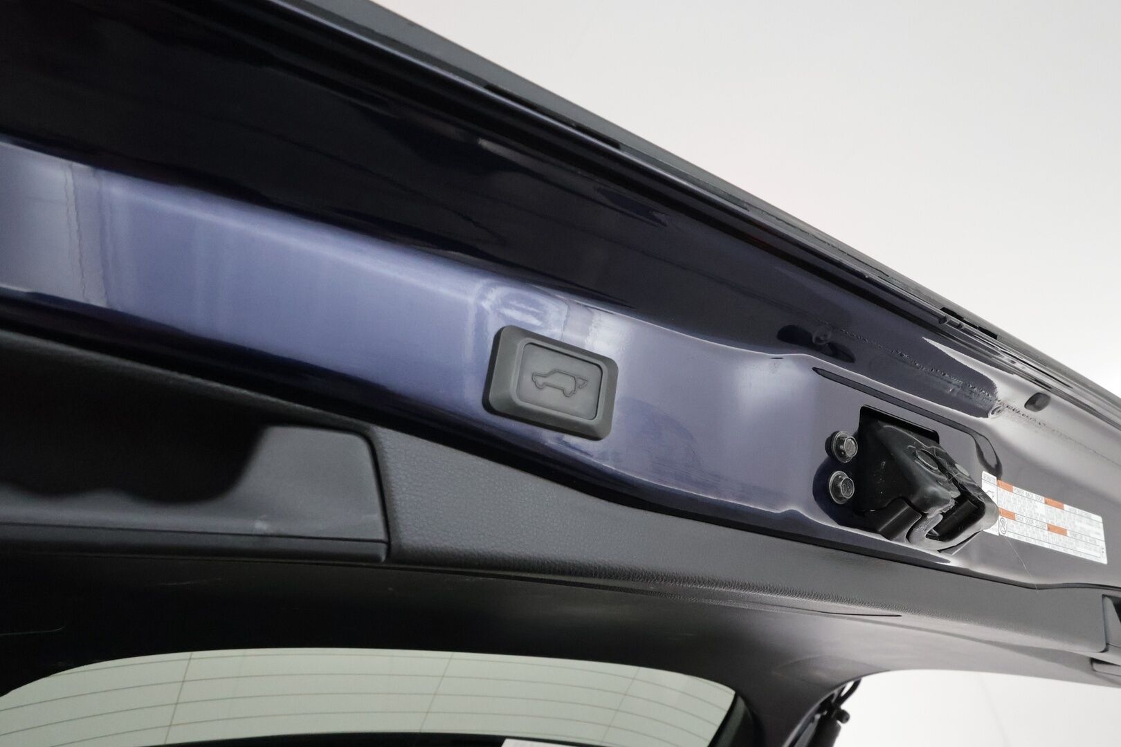 TOYOTA RAV4 PLUG-IN 2020 Hybrid 2,5 AWD-i Style ** **Adapt.Vakkari / P.kamera / LED-valot / Kaistavahti / Apple&android / KeylessGO** - 3,99 % KORKOTARJOUS TÄHÄN AUTOON - 2x Latauskaapelit / Kahdet Renkaat