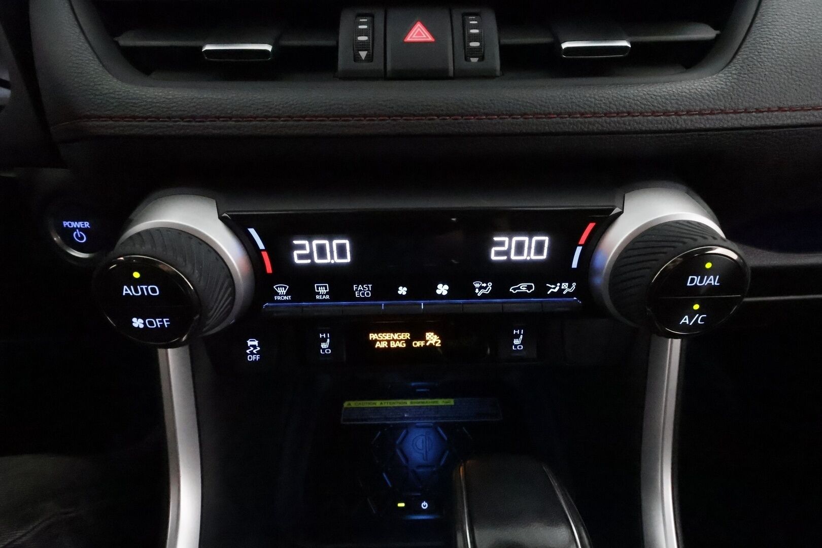 TOYOTA RAV4 PLUG-IN 2020 Hybrid 2,5 AWD-i Style * Adapt.Vakkari / Peruutuskamera / LED / Apple&Android / - Merkkihuollettu / Adapt.LED / Puolinahkasisusta / Sähköpenkki / Hyvät varusteet!