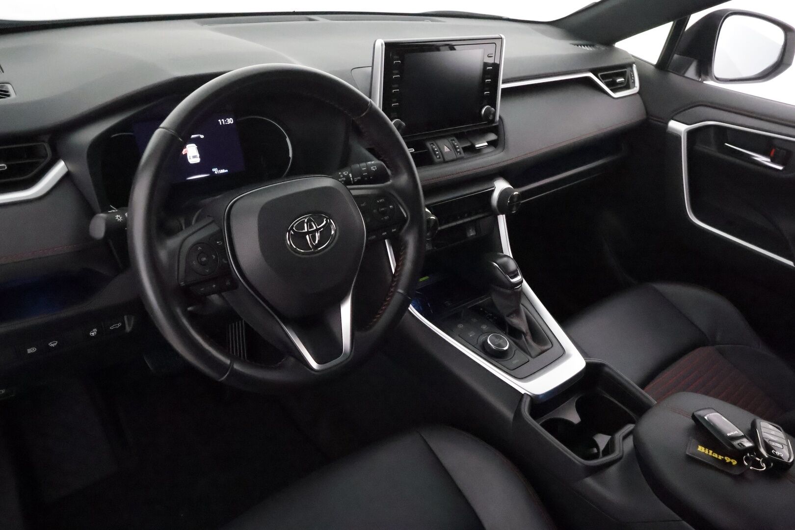 TOYOTA RAV4 PLUG-IN 2020 Hybrid 2,5 AWD-i Style **Adapt.Vakkari / P.kamera / LED-valot / Kaistavahti / Apple&android / KeylessGO** - 3,99 % KORKOTARJOUS TÄHÄN AUTOON - 2x Latauskaapelit