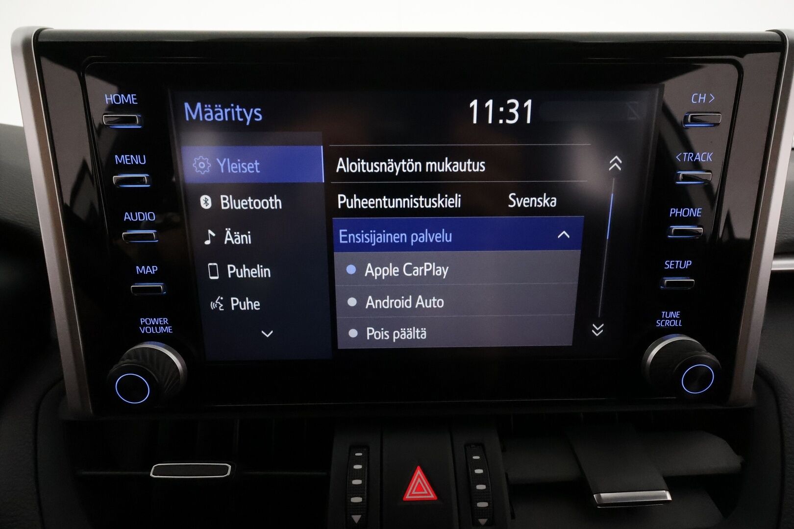 TOYOTA RAV4 PLUG-IN 2020 Hybrid 2,5 AWD-i Style **Adapt.Vakkari / P.kamera / LED-valot / Kaistavahti / Apple&android / KeylessGO** - 3,99 % KORKOTARJOUS TÄHÄN AUTOON - 2x Latauskaapelit