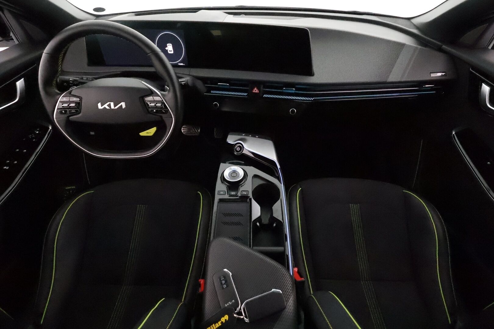 KIA EV6 2024 GT AWD 77 kWh 585 hv **Lasikatto / 360.kamera / Meridian Audio / Sporttipenkit / Adapt.vakkari / Digimittaristo** - 3,99 % KORKOTARJOUS TÄHÄN AUTOON - Akku kuntotarkastettu