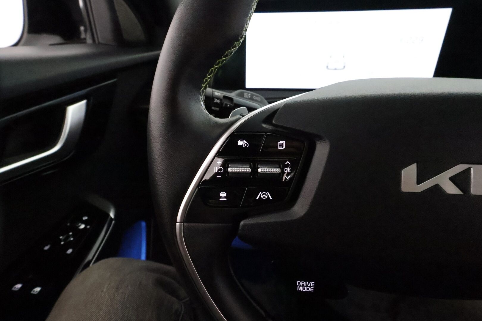 KIA EV6 2024 GT AWD 77 kWh 585 hv **Lasikatto / 360.kamera / Meridian Audio / Sporttipenkit / Adapt.vakkari / Digimittaristo** - 3,99 % KORKOTARJOUS TÄHÄN AUTOON - Akku kuntotarkastettu
