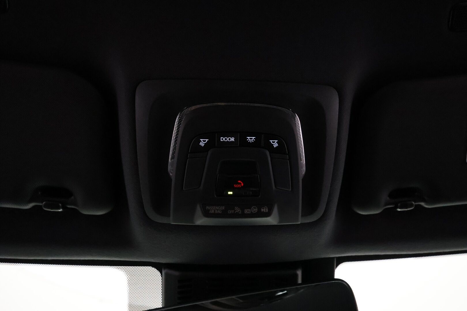 TOYOTA C-HR 2024 1,8 Hybrid **Adapt.Vakkari / LED-valot / P.Kamera / Kaistavahti / Digimittaristo / KeylessGO** - 3,99 % KORKOTARJOUS TÄHÄN AUTOON - Kahdet Renkaat