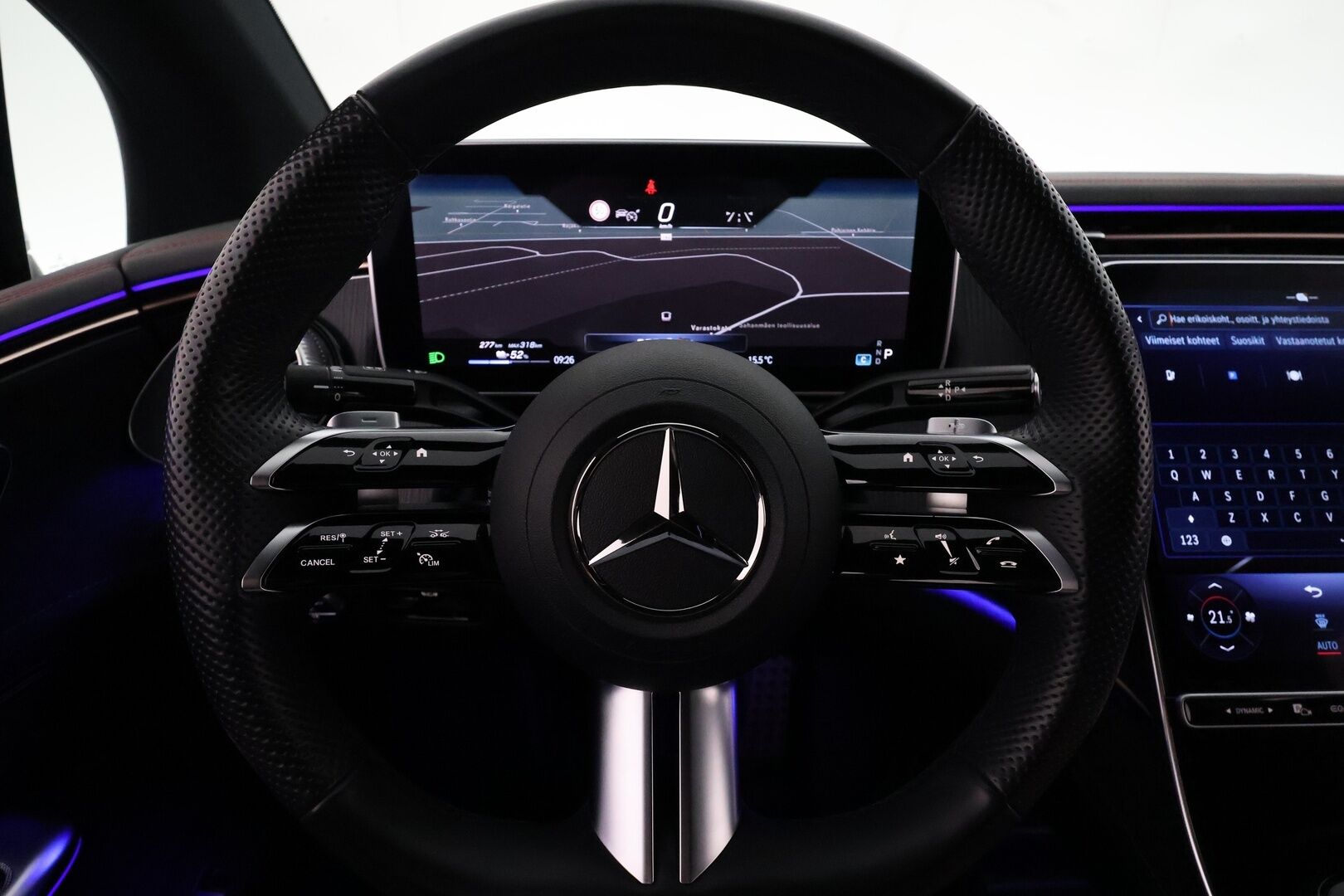 MERCEDES-BENZ EQE 2024 350 4Matic AMG-Edition **Lämpöpumppu / Distronic+ / LED-High Performance / P.kamera / Muistipenkit / Navi** - 2,99 % KORKOTARJOUS TÄHÄN AUTOON - 2x Latauskaapelit / Kahdet Renkaat