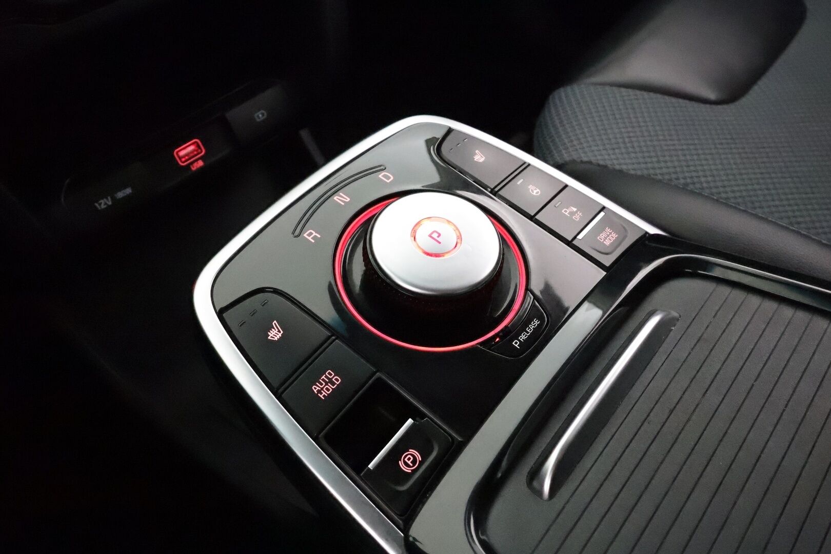 KIA NIRO 2021 Business 204 hv **Adapt.Vakkari / P.kamera / Navi / Kaistavahti / Puolinahat / Digimittaristo / KeylessGO** - Akku kuntotarkastettu! / Kahdet Renkaat