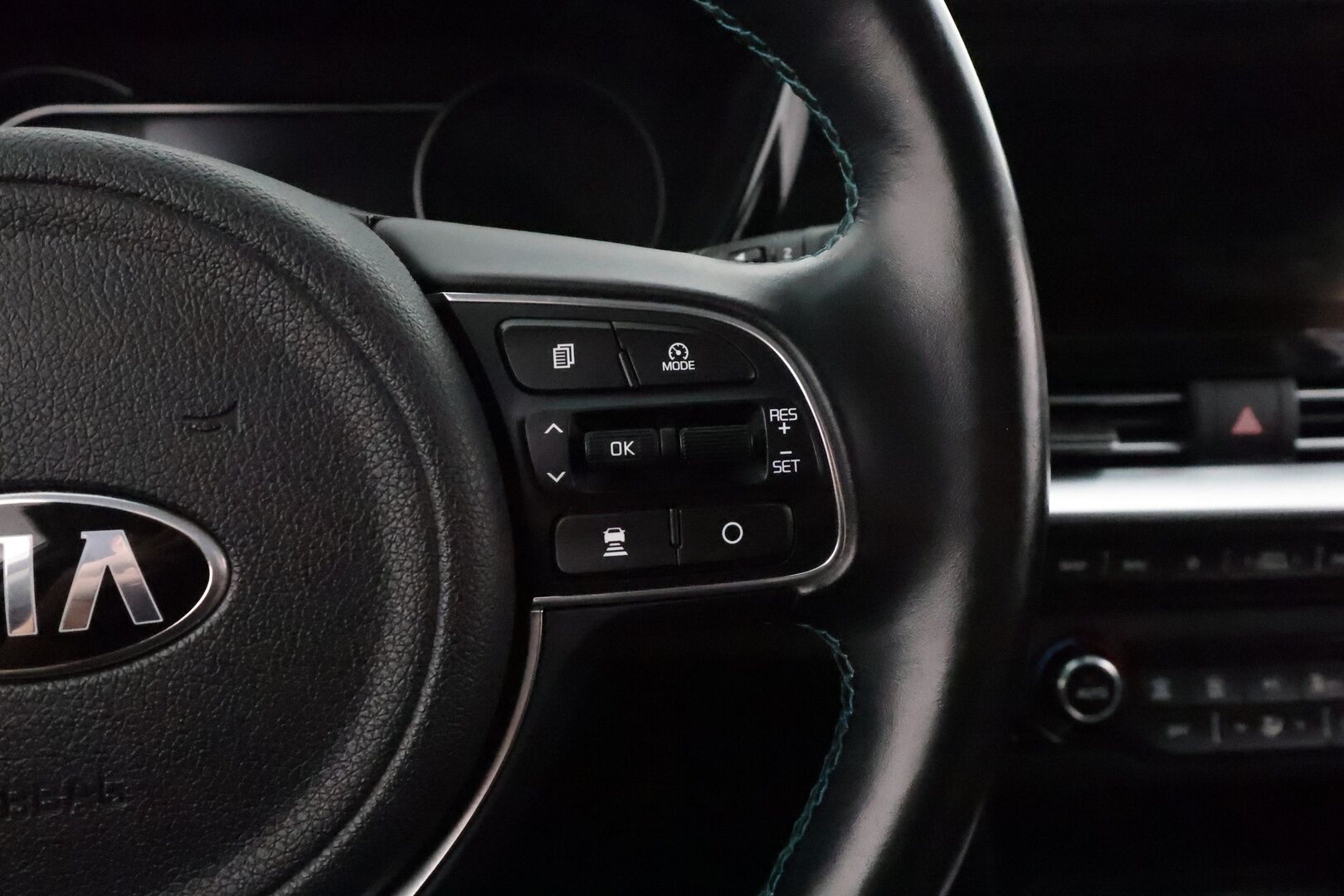 KIA NIRO 2021 Business 204 hv **Adapt.Vakkari / P.kamera / Navi / Kaistavahti / Puolinahat / Digimittaristo / KeylessGO** - Akku kuntotarkastettu! / Kahdet Renkaat