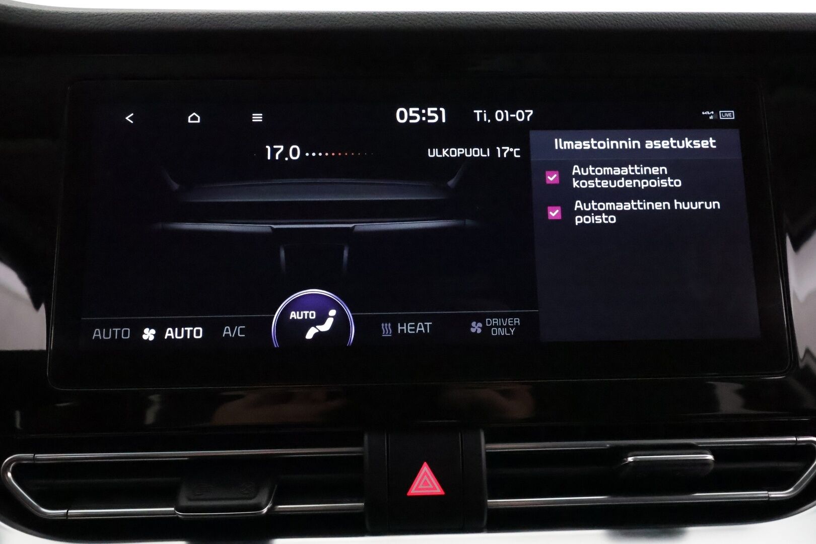 KIA NIRO 2021 Business 204 hv **Adapt.Vakkari / P.kamera / Navi / Kaistavahti / Puolinahat / Digimittaristo / KeylessGO** - Akku kuntotarkastettu! / Kahdet Renkaat