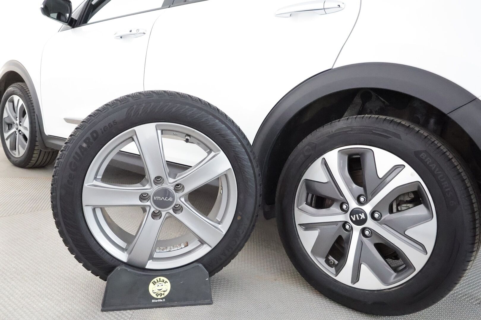 KIA NIRO 2021 Business 204 hv **Adapt.Vakkari / P.kamera / Navi / Kaistavahti / Puolinahat / Digimittaristo / KeylessGO** - Akku kuntotarkastettu! / Kahdet Renkaat