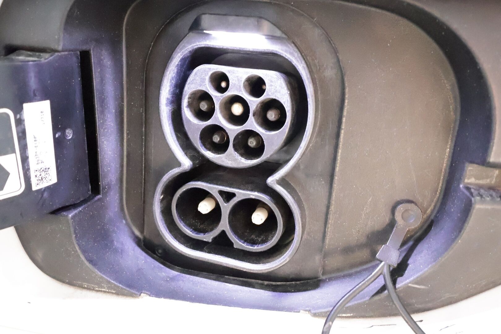 KIA NIRO 2021 Business 204 hv **Adapt.Vakkari / P.kamera / Navi / Kaistavahti / Puolinahat / Digimittaristo / KeylessGO** - Akku kuntotarkastettu! / Kahdet Renkaat