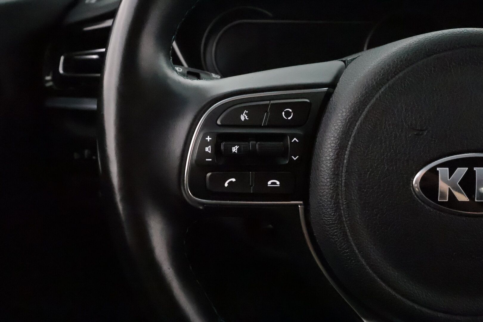 KIA NIRO 2021 Business 204 hv **Adapt.Vakkari / P.kamera / Navi / Kaistavahti / Puolinahat / Digimittaristo / KeylessGO** - Akku kuntotarkastettu! / Kahdet Renkaat