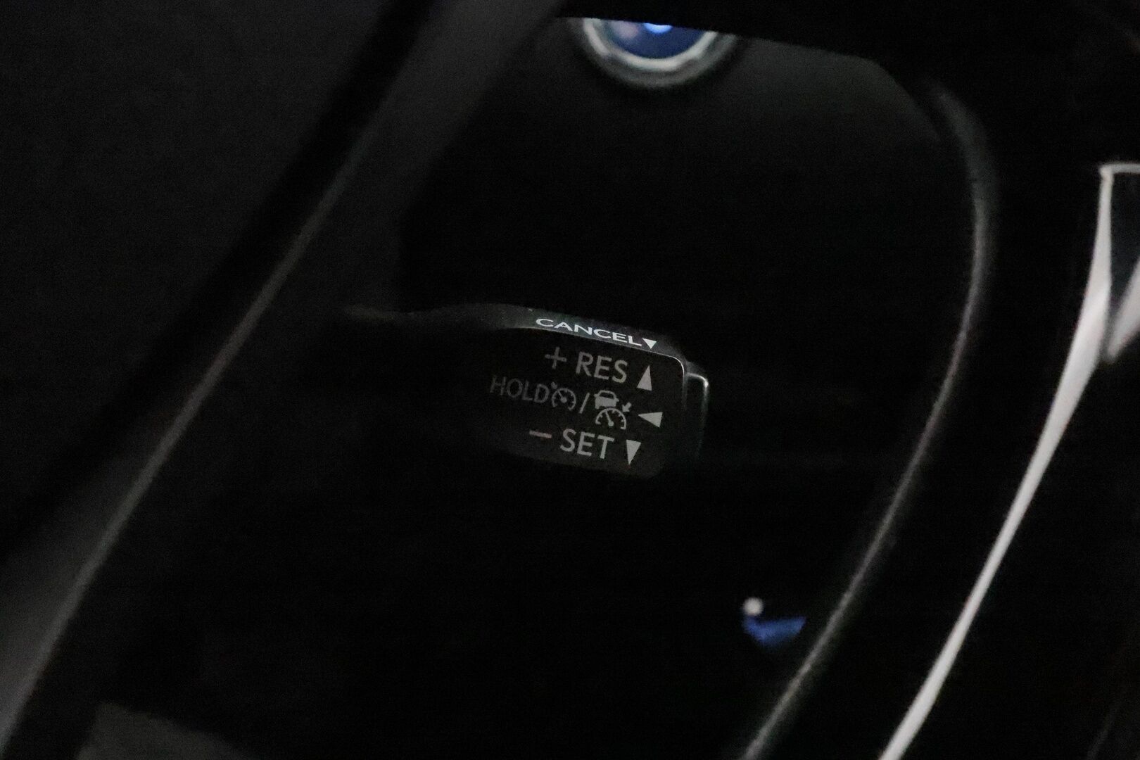 TOYOTA C-HR 2021 1.8 Hybrid X-Edition **Adapt.Vakkari / LED-valot / P.Kamera / Kaistavahti / Apple&Android / KeylessGO** - Kahdet Renkaat