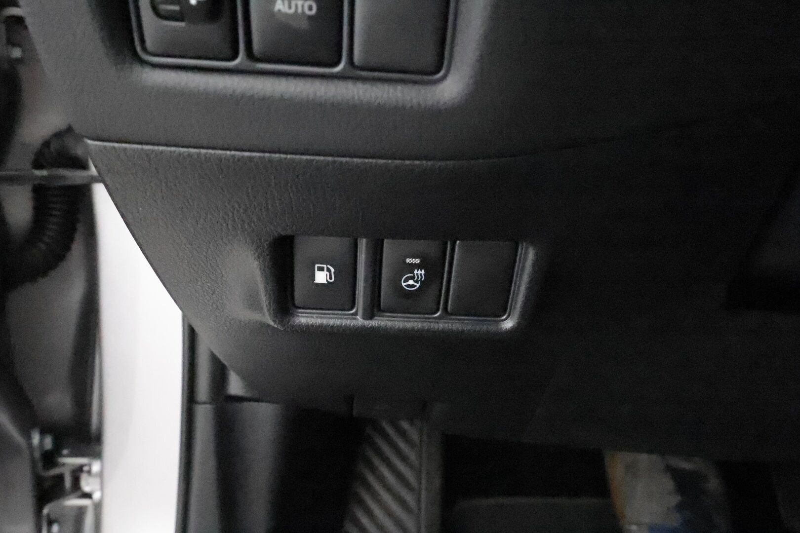 TOYOTA C-HR 2021 1.8 Hybrid X-Edition **Adapt.Vakkari / LED-valot / P.Kamera / Kaistavahti / Apple&Android / KeylessGO** - Kahdet Renkaat