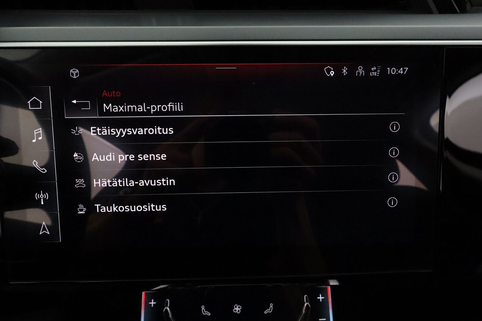 AUDI E-TRON 2022 55 Quattro 408hv 95kWh Proline **Adapt.vakkari / Koukku / Muistipenkki / Nahat / P.tutkat / Digimittaristo** - 3,99 % KORKOTARJOUS TÄHÄN AUTOON - Merkkihuollettu / Akku kuntotarkastettu!
