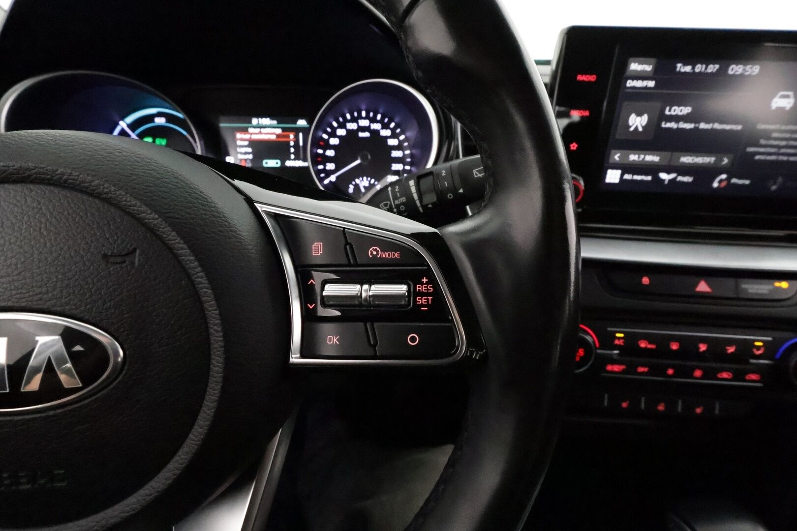 KIA CEED 2021 SW 1.6 GDI DCT Plug-in-hybrid Vision **Vakkari / P.kamera / Ratinlämmitin / KeylessGo** - Merkkihuollettu