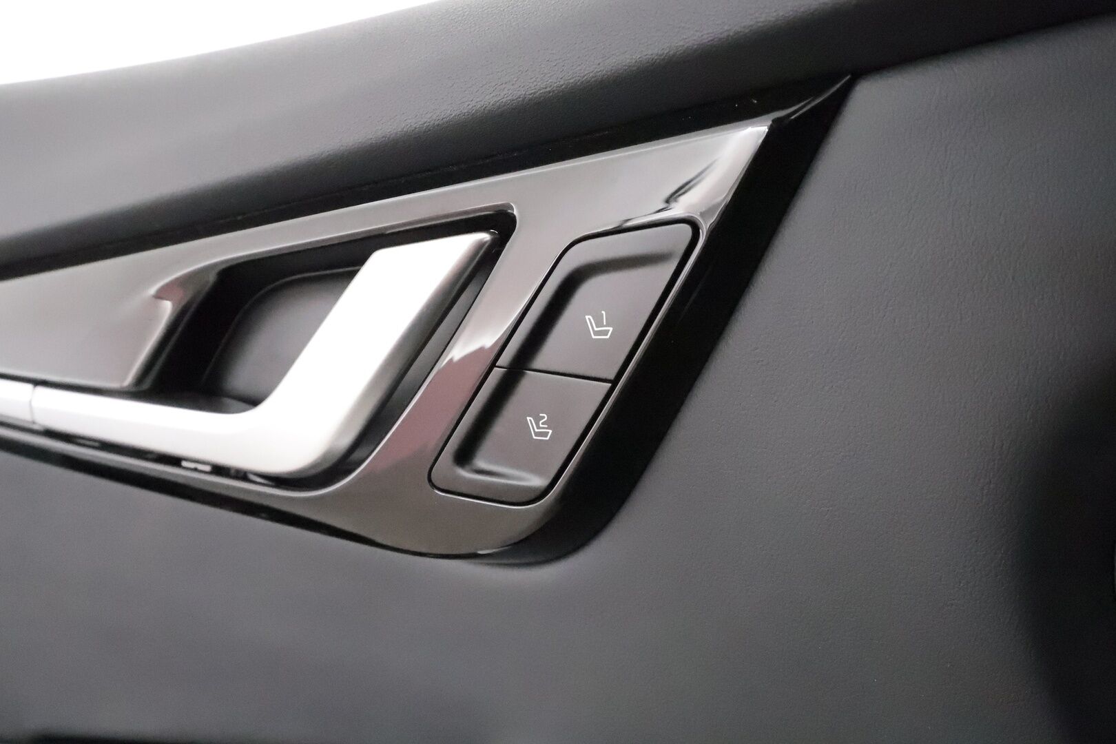KIA EV6 2022 AWD 77 kWh 325 hv **HUD / Meridian / Ilmastoidut nahat / Adapt.vakkari / Lämpöpumppu / 360.kamera / LED** - 3,99 % KORKOTARJOUS TÄHÄN AUTOON - 