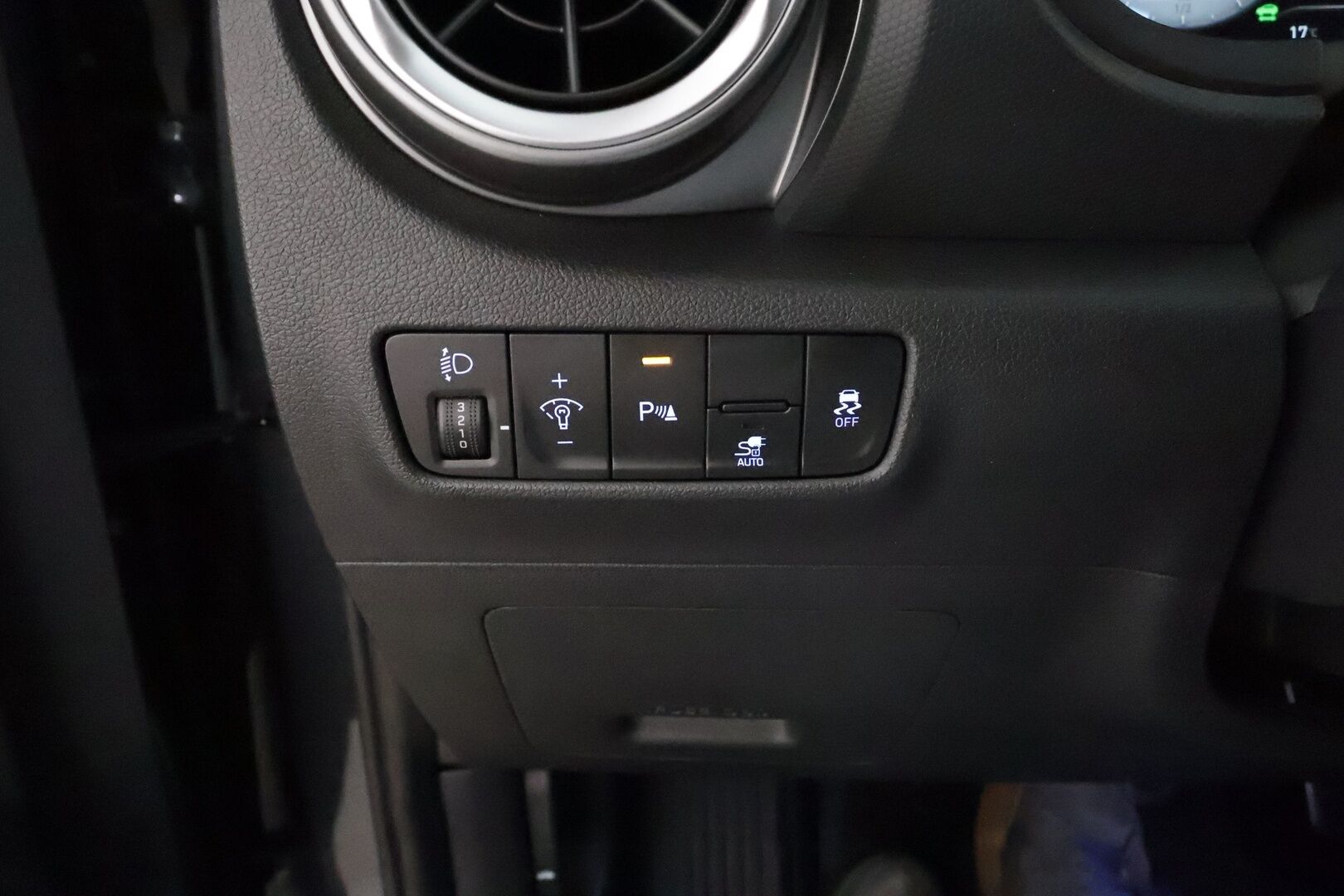 HYUNDAI KONA 2022 Trend 64 kWh **Adapt.vakkari / Lämpöpumppu / Krell / Digimittaristo / P.kamera / KeylessGo** - Merkkihuollettu / Akku kuntotarkastettu! 