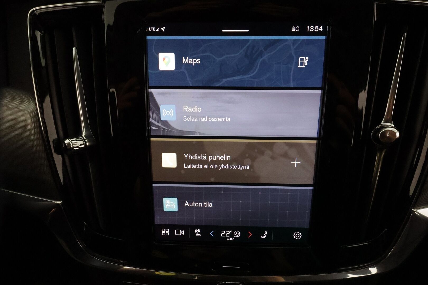 Volvo V90 2023 T6 AWD Long Range Plus Dark *ACC / Full LED / Koukku / Muistipenkit / Digimittaristo / BLIS / KeylessGo* - Merkkihuollettu / SoH testattu / Kahdet renkaat / ALV
