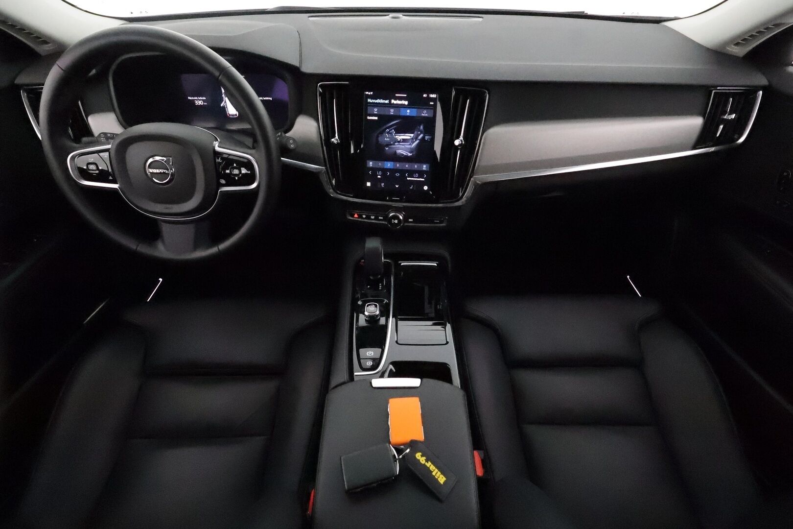 Volvo V90 2023 T6 AWD Long Range Plus Dark *ACC / Full LED / Koukku / Muistipenkit / Digimittaristo / BLIS / KeylessGo* - Merkkihuollettu / SoH testattu / Kahdet renkaat / ALV
