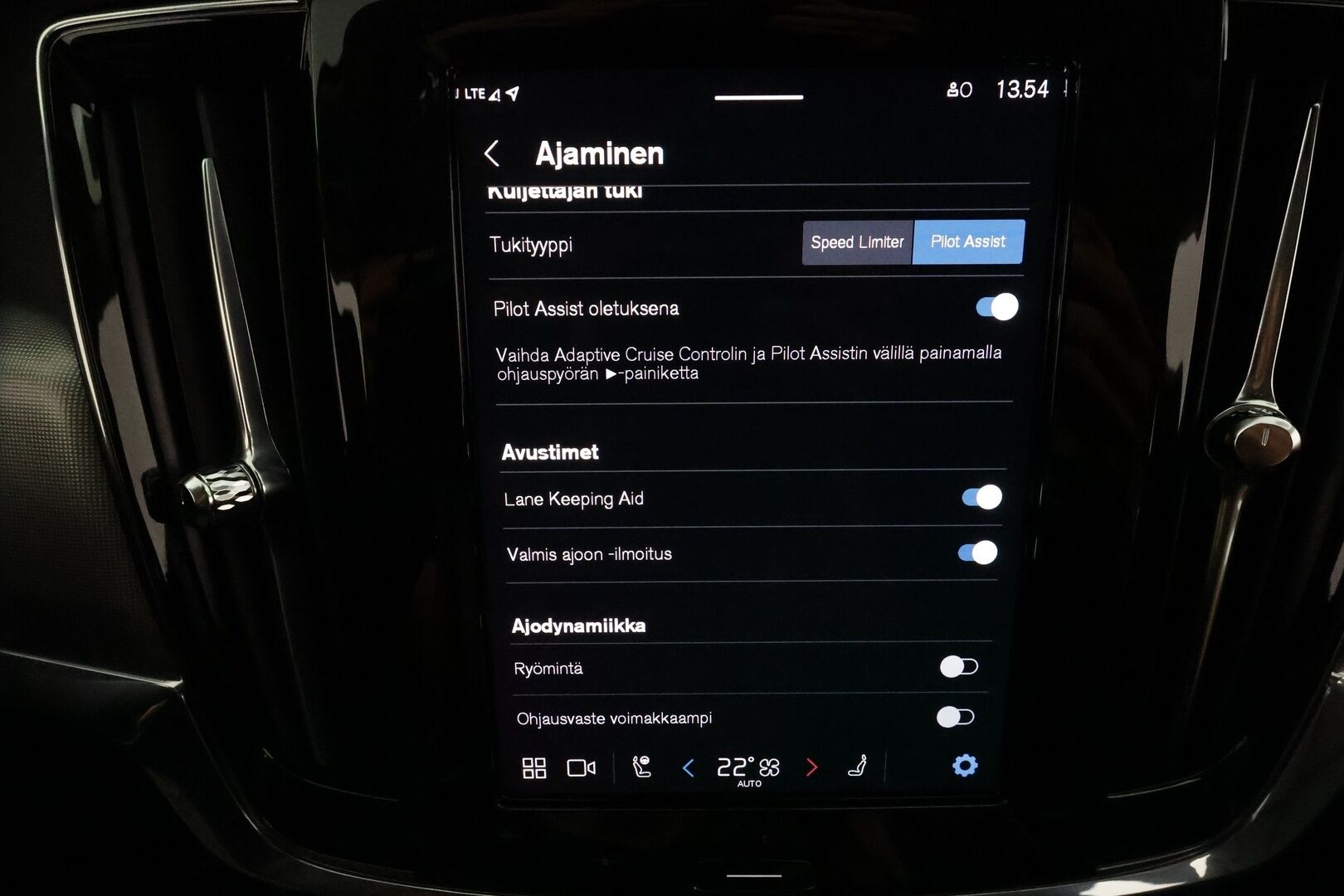 Volvo V90 2023 T6 AWD Long Range Plus Dark *ACC / Full LED / Koukku / Muistipenkit / Digimittaristo / BLIS / KeylessGo* - Merkkihuollettu / SoH testattu / Kahdet renkaat / ALV