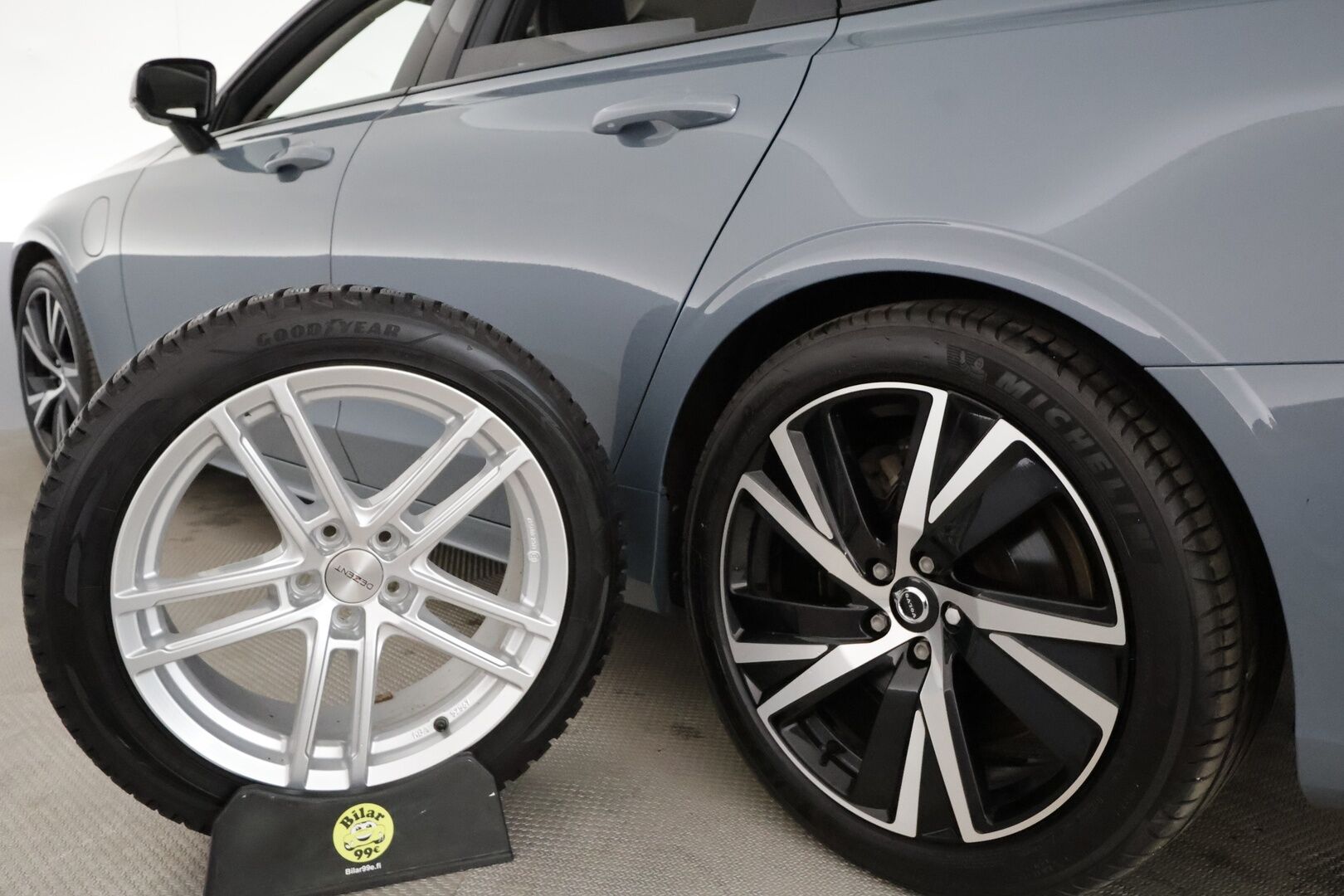 Volvo V90 2023 T6 AWD Long Range Plus Dark *ACC / Full LED / Koukku / Muistipenkit / Digimittaristo / BLIS / KeylessGo* - Merkkihuollettu / SoH testattu / Kahdet renkaat / ALV