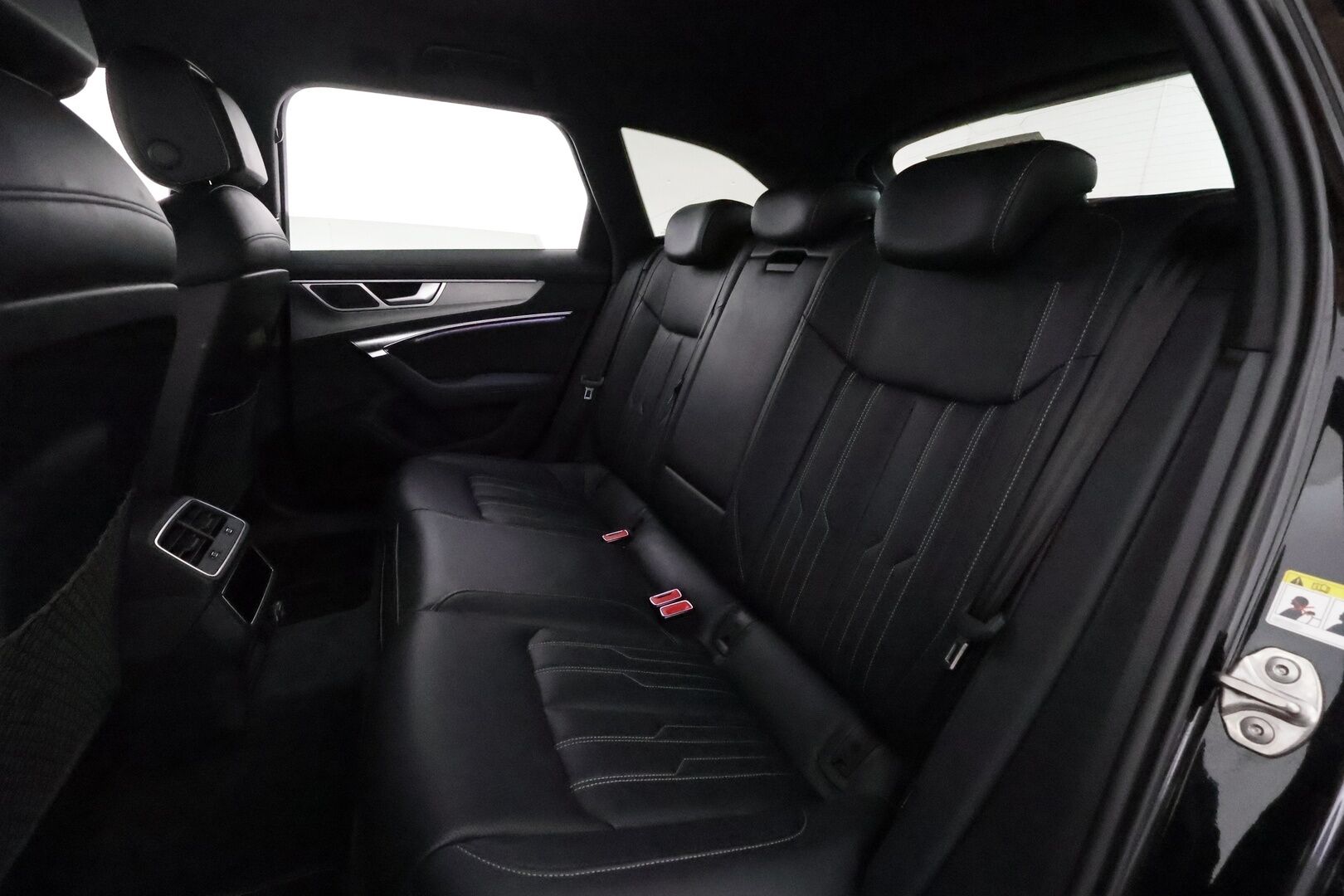 AUDI A6 2021 Avant 55TFSi e Quattro Sport S-tronic **Koukku / Matrix-LED / Adapt.Vakkari / 360° / Ilmastoidut&Hierovat Muistipenkit** - 3,99 % KORKOTARJOUS TÄHÄN AUTOON - Merkkihuollettu / 2x Latauskaapelit