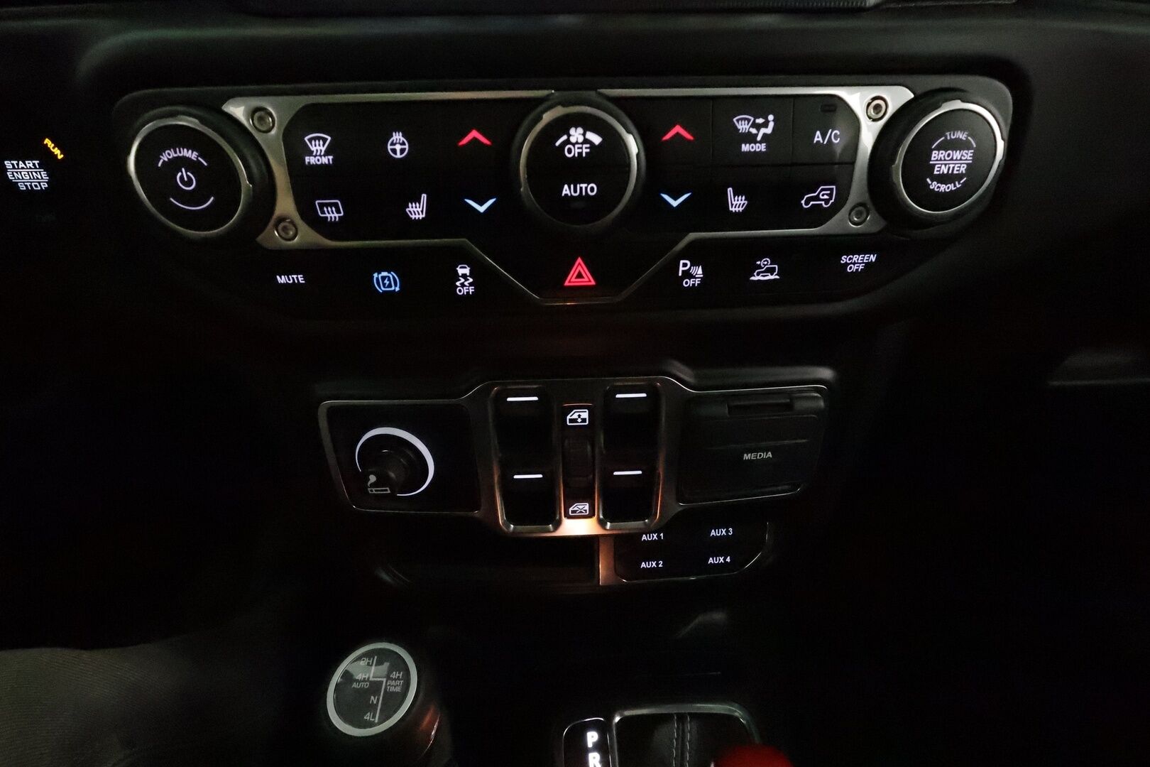 JEEP WRANGLER 2022 2,0 PHEV AT8 4x4 Sahara **Adapt.vakkari / Alpine Audio / Sahara nahkaverhoilu / P.kamerat / Koukku** - 2,99 % KORKOTARJOUS TÄHÄN AUTOON - 
