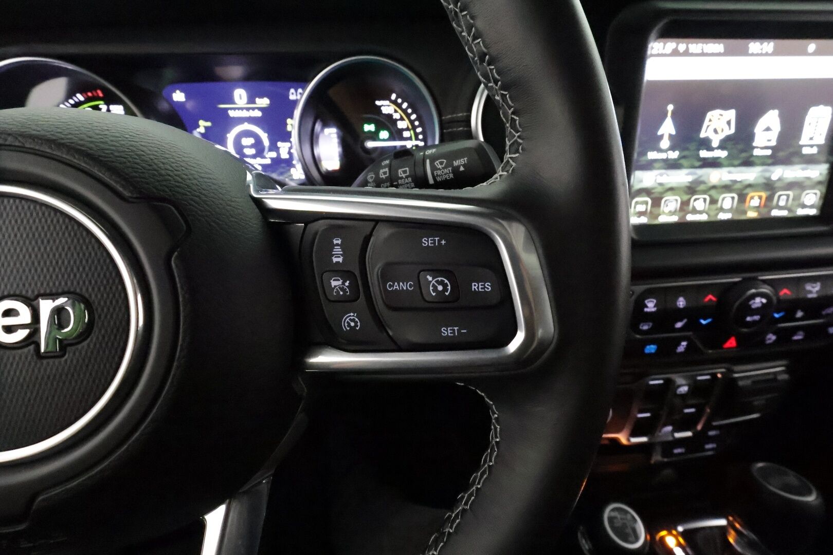 JEEP WRANGLER 2022 2,0 PHEV AT8 4x4 Sahara **Adapt.vakkari / Alpine Audio / Sahara nahkaverhoilu / P.kamerat / Koukku** - 2,99 % KORKOTARJOUS TÄHÄN AUTOON - 