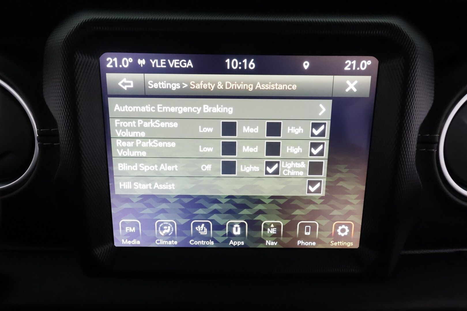 JEEP WRANGLER 2022 2,0 PHEV AT8 4x4 Sahara **Adapt.vakkari / Alpine Audio / Sahara nahkaverhoilu / P.kamerat / Koukku** - 2,99 % KORKOTARJOUS TÄHÄN AUTOON - 