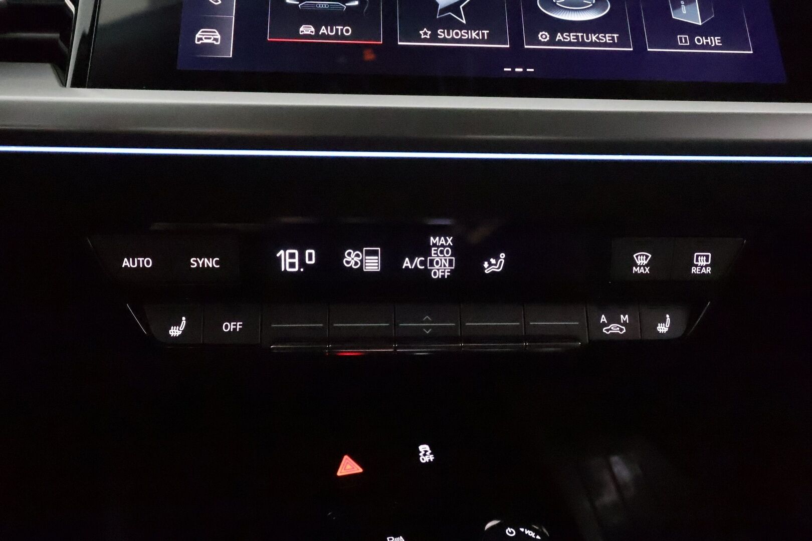 AUDI Q4 E-TRON 2022 50 e-tron quattro **Adapt.vakkari / Lämpöpumppu / Sporttipenkit / P.kamera / KeylessGo / Koukku / Digimittaristo** - 3,99 % KORKOTARJOUS TÄHÄN AUTOON - Akku kuntotarkastettu!