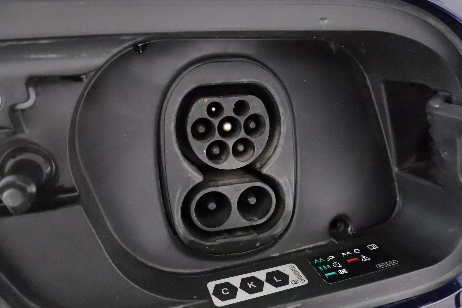 AUDI Q4 E-TRON 2022 50 e-tron quattro **Adapt.vakkari / Lämpöpumppu / Sporttipenkit / P.kamera / KeylessGo / Koukku / Digimittaristo** - 3,99 % KORKOTARJOUS TÄHÄN AUTOON - Akku kuntotarkastettu!