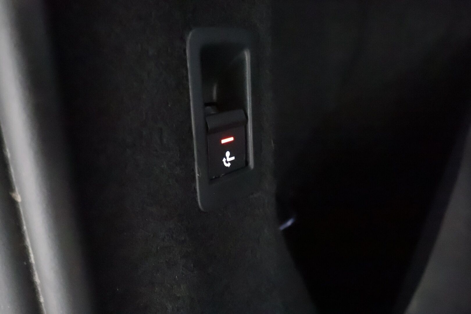 AUDI Q4 E-TRON 2022 50 e-tron quattro **Adapt.vakkari / Lämpöpumppu / Sporttipenkit / P.kamera / KeylessGo / Koukku / Digimittaristo** - 3,99 % KORKOTARJOUS TÄHÄN AUTOON - Akku kuntotarkastettu!