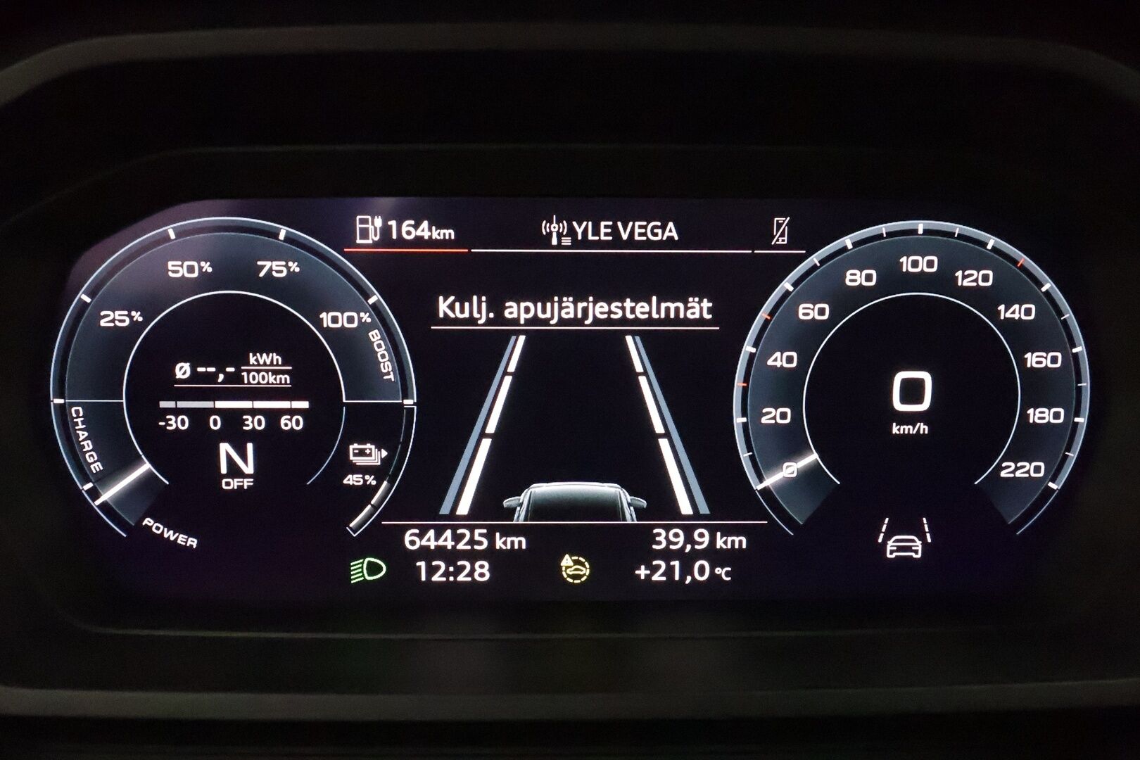 AUDI Q4 E-TRON 2022 50 e-tron quattro **Adapt.vakkari / Lämpöpumppu / Sporttipenkit / P.kamera / KeylessGo / Koukku / Digimittaristo** - 3,99 % KORKOTARJOUS TÄHÄN AUTOON - Akku kuntotarkastettu!
