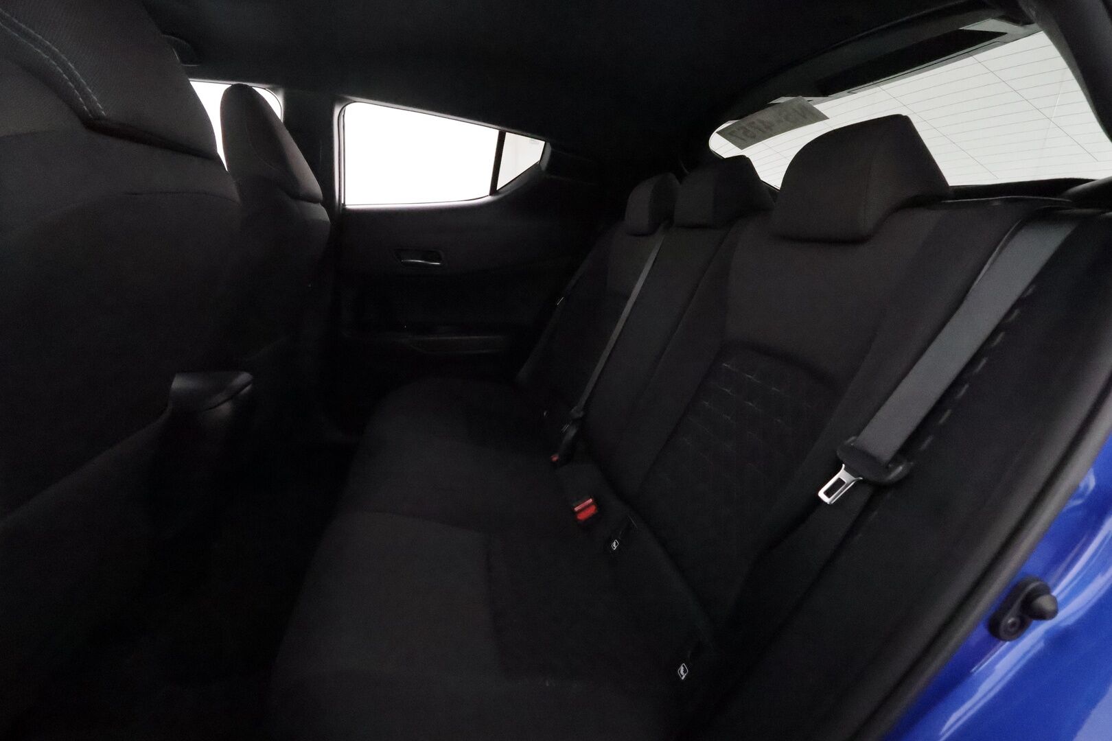 TOYOTA C-HR 2021 1.8 Hybrid X-Edition **Adapt.vakkari / JBL / LED / P.kamera / KeylessGo / Ratinlämmitin** - Kahdet renkaat aluvanteilla