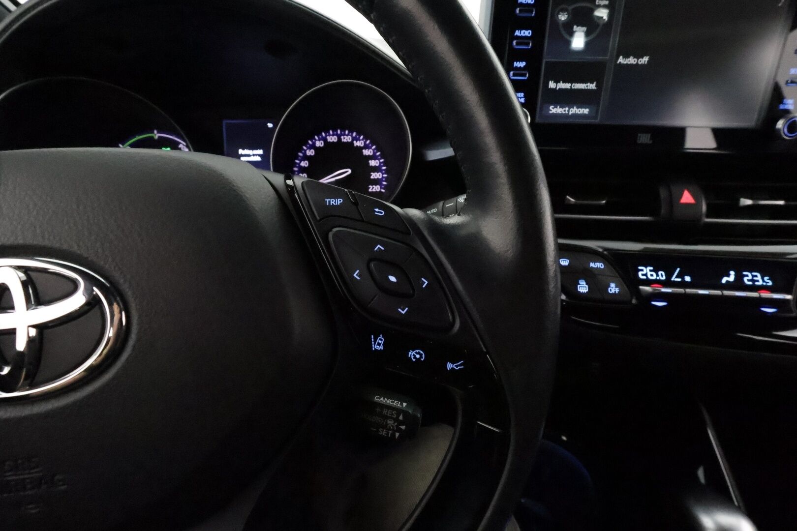 TOYOTA C-HR 2021 1.8 Hybrid X-Edition **Adapt.vakkari / JBL / LED / P.kamera / KeylessGo / Ratinlämmitin** - Kahdet renkaat aluvanteilla
