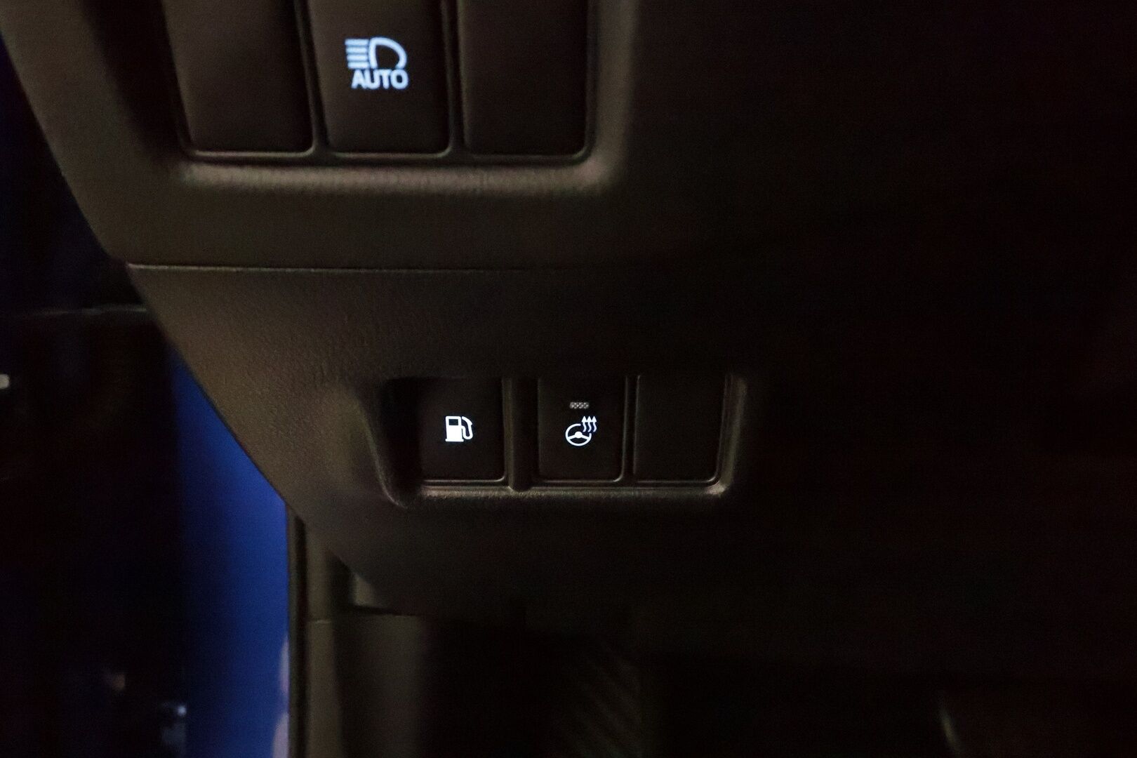 TOYOTA C-HR 2021 1.8 Hybrid X-Edition **Adapt.vakkari / JBL / LED / P.kamera / KeylessGo / Ratinlämmitin** - Kahdet renkaat aluvanteilla