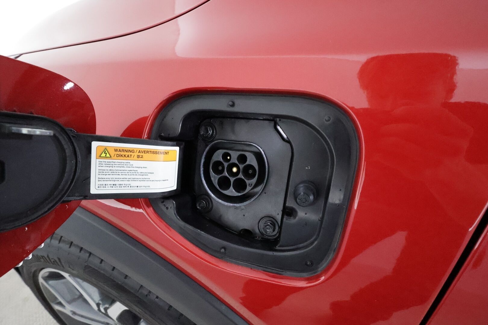 KIA XCEED 2020 1,6 GDI Plug-In Hybrid Business Premium DCT **Adapt.vakkari / P.kamera / Digimittaristo / KeylessGo / Puolinahat** - Merkkihuollettu / Kahdet renkaat aluvanteilla