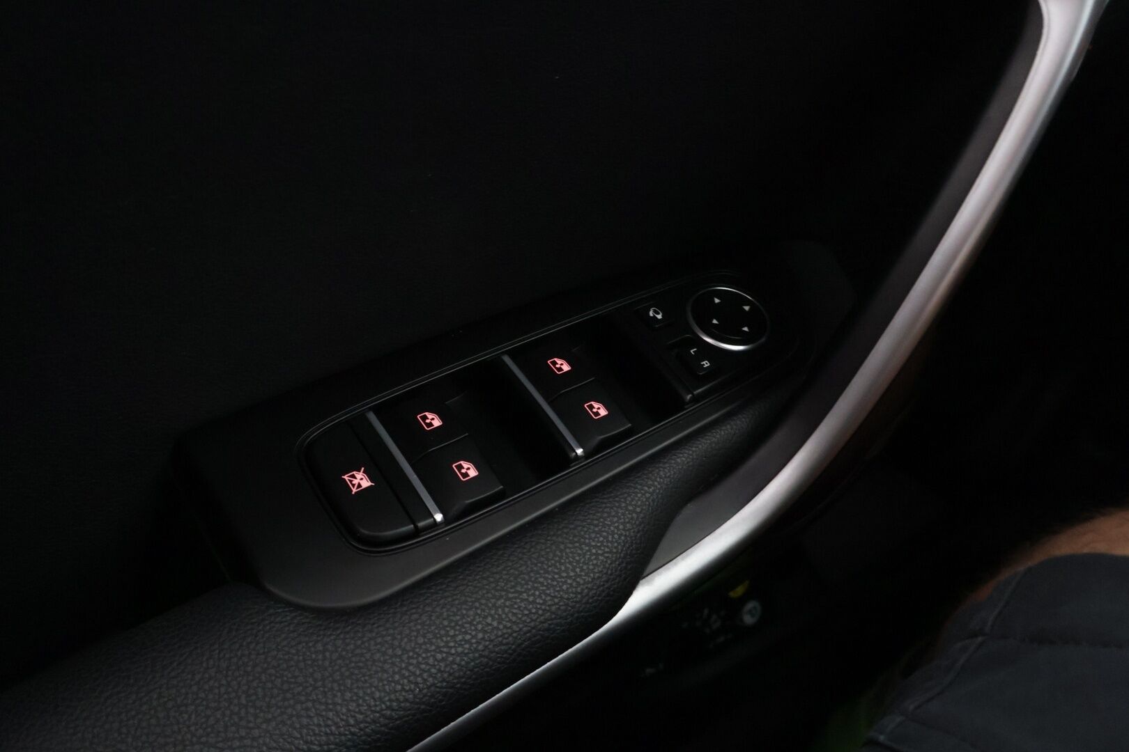 KIA XCEED 2020 1,6 GDI Plug-In Hybrid Business Premium DCT **Adapt.vakkari / P.kamera / Digimittaristo / KeylessGo / Puolinahat** - Merkkihuollettu / Kahdet renkaat aluvanteilla