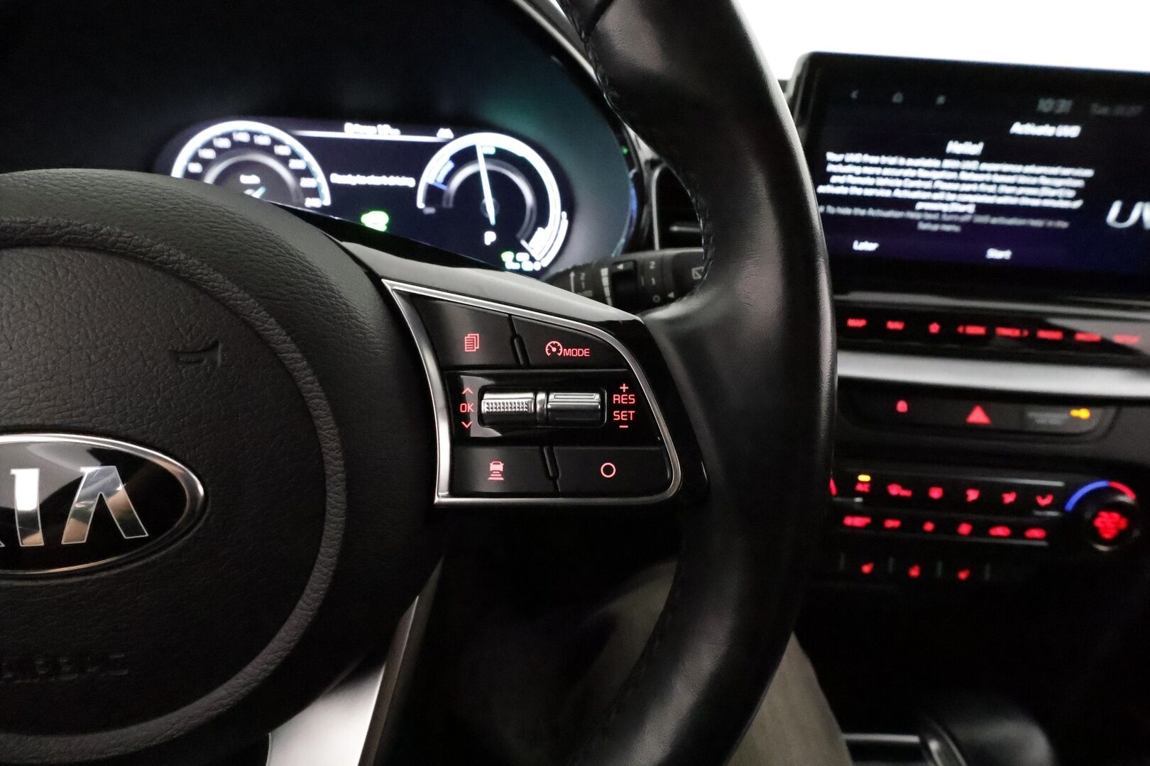 KIA XCEED 2020 1,6 GDI Plug-In Hybrid Business Premium DCT **Adapt.vakkari / P.kamera / Digimittaristo / KeylessGo / Puolinahat** - Merkkihuollettu / Kahdet renkaat aluvanteilla