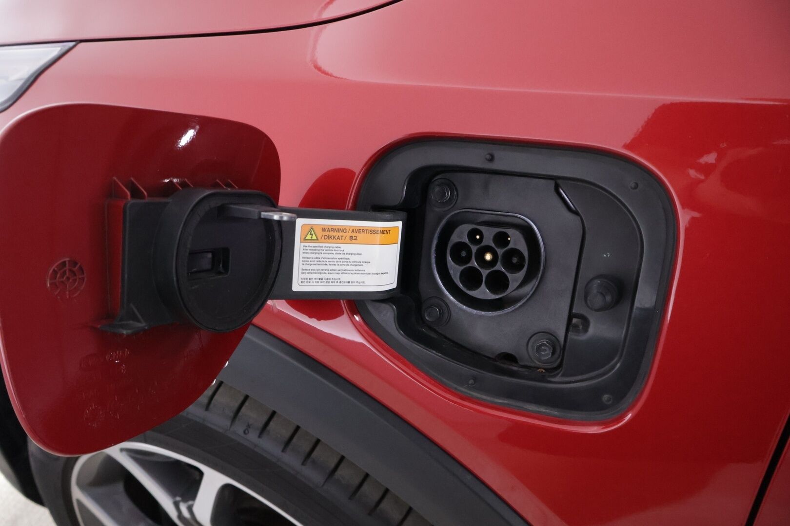 KIA XCEED 2020 1,6 GDI Plug-In Hybrid Business Premium DCT **Adapt.vakkari / P.kamera / Digimittaristo / KeylessGo / Puolinahat** - Merkkihuollettu / Kahdet renkaat aluvanteilla