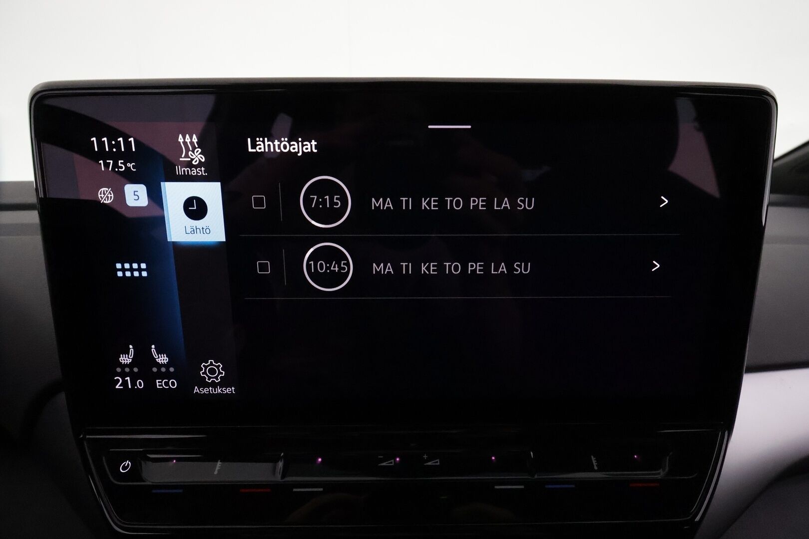 VOLKSWAGEN ID.5 2022 Pro Performance 150 kW, akku 77 kWh **Adapt.vakkari / Lämpöpumppu / P.kamera / Koukku / Digimittaristo** - 3,99 % KORKOTARJOUS TÄHÄN AUTOON - Akku kuntotarkastettu! / Kahdet renkaat aluvanteilla