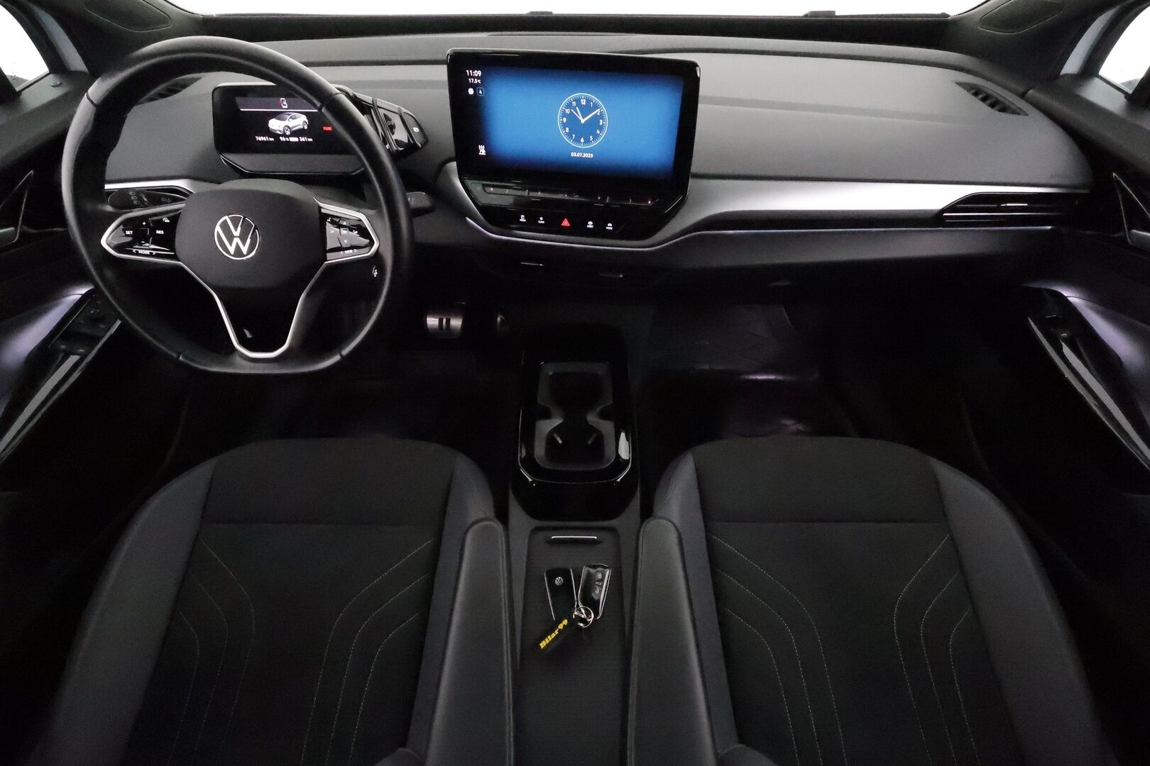 VOLKSWAGEN ID.5 2022 Pro Performance 150 kW, akku 77 kWh **Adapt.vakkari / Lämpöpumppu / P.kamera / Koukku / Digimittaristo** - 3,99 % KORKOTARJOUS TÄHÄN AUTOON - Akku kuntotarkastettu! / Kahdet renkaat aluvanteilla