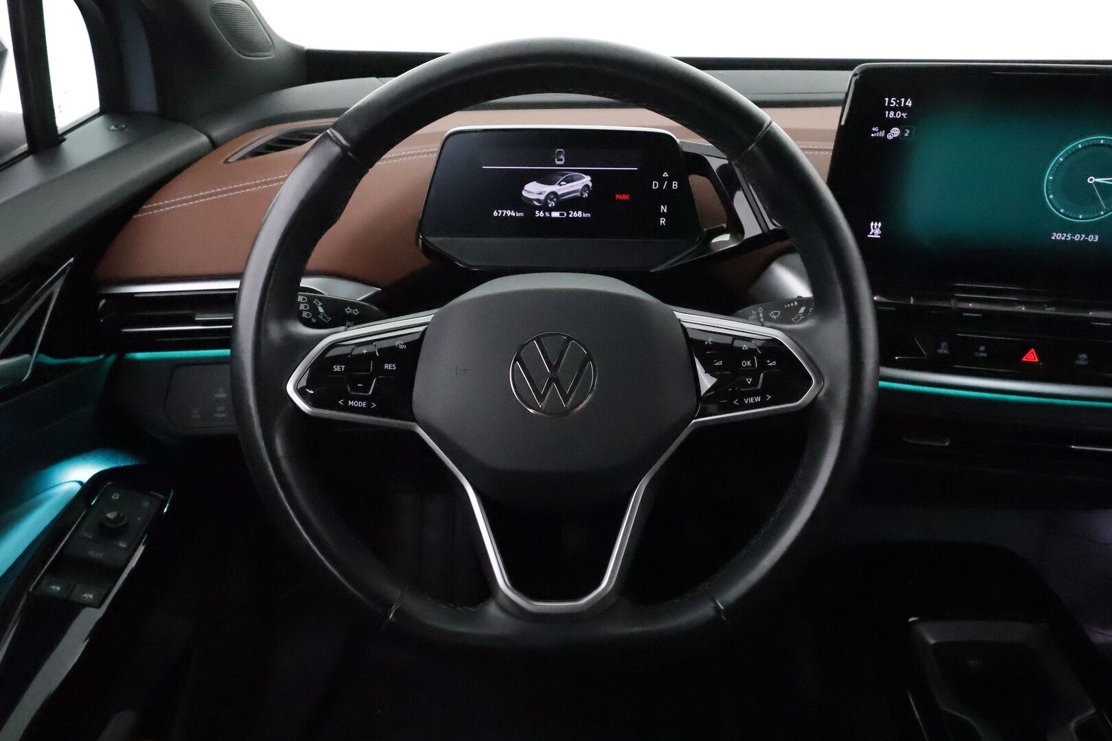 VOLKSWAGEN ID.5 2022 Pro Performance 150 kW, akku 77 kWh **Adapt.vakkari / Lämpöpumppu / Koukku / Ratinlämmitin / P.tutkat** - 3,99 % KORKOTARJOUS TÄHÄN AUTOON - Kahdet renkaat aluvanteilla / Merkkihuollettu