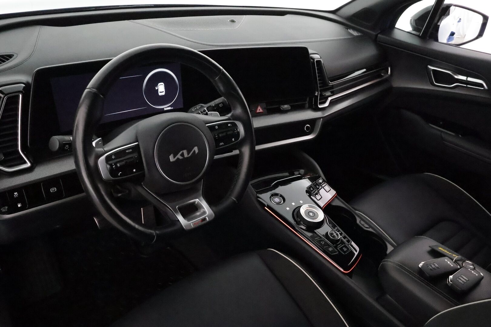 KIA SPORTAGE 2023 1,6 T-GDI AWD Plug-in Hybrid GT-Line AT 265hv **Adapt.vakkari / H&K / Muistipenkki / Ilmastoidut istuimet / KeylessGo / 360°** - 3,99 % KORKOTARJOUS TÄHÄN AUTOON - Kahdet renkaat aluvanteilla / Merkkihuollettu