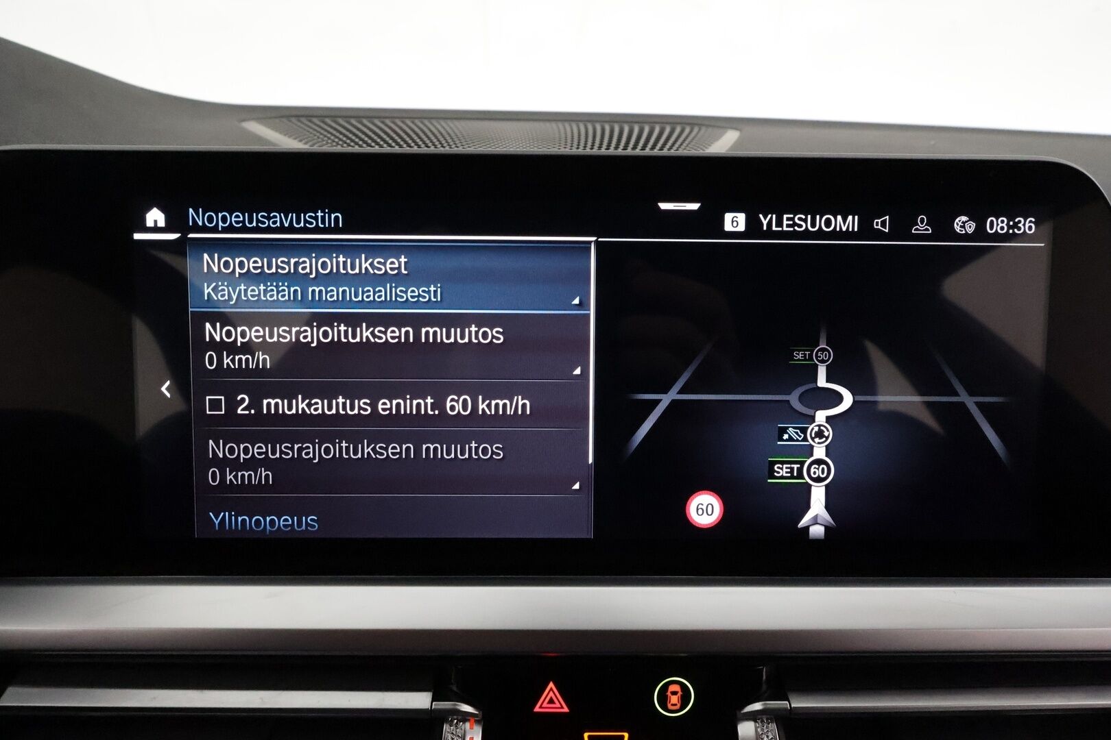 BMW 330E 2022 G21 Xdrive Steptronic M-Sport **LED-valot / HiFi / P.kamera / Sporttipenkit / Navi / Kaistavahti / Digimittaristo** - 3,99 % KORKOTARJOUS TÄHÄN AUTOON - 2x Latauskaapelit / Kahdet Renkaat